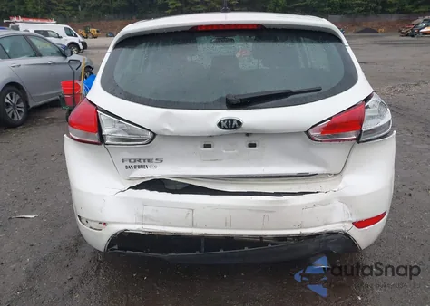 2016 Kia Forte Lx z USA, uszkodzony, nr VIN KNAFK5A8XG5525535